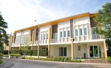 โกลเด้น ทาวน์ บางนา - กิ่งแก้ว (Golden Town)