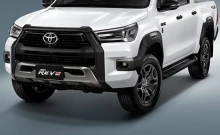 โตโยต้า Toyota Revo Double Cab ROCCO Prerunner 2.4 AT 60th Anniversary ปี 2022