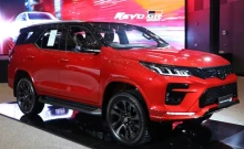 โตโยต้า Toyota Fortuner 2.8 GR Sport 4WD ปี 2021