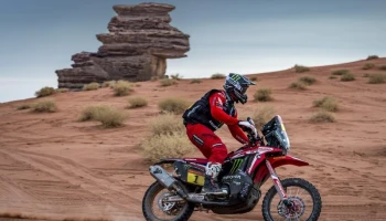 ฮอนด้าจ่อแชมป์ดาการ์แรลลี 2 ปีซ้อนยกทีมหลังควบ CRF450Rally คว้าชัยสเตจ 10