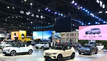 Volvo จัดแสดงรถไฟฟ้า 100% รุ่นล่าสุด EX90 ขนาด 6 ที่นั่ง พร้อมแนะนำ XC90 ปลั๊กอินไฮบริด โฉมใหม่ ที่งาน Motor Show 2025