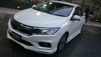 ยกระดับความสปอร์ตและหรูหรา สู่ความเป็นที่สุดในทุกด้าน