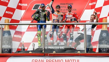 Marquez ควบรถคู่ใจคว้าแชมป์ MotoGP นำที่ 2 Rossi อยู่ 9 วินาที ตามด้วย Doviziosos ครองที่ 3