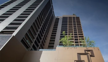 โนเบิล รีไฟน์ (Noble Refine)