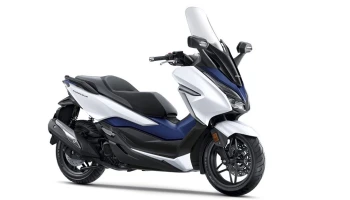 สกู๊ตเตอร์ 300 ซีซี สวยลงตัวทันสมัย ราคาเร้าใจที่ 169,000 บาท