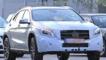 Mercedes-Benz GLA ครอสโอเวอร์ปรับโฉมหน้าใหม่ ซุ่มทดสอบ