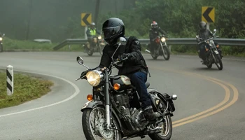 Royal Enfield จัดทริป "Tour of Thailand 2017" พาลูกค้าทั่วโลกร่วมขี่ในเส้นทางสุดท้าทาย