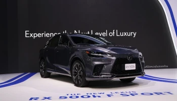เลกซัส Lexus RX 500h FSport Direct4 ปี 2023
