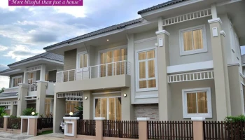 เดอะลากูนน่าโฮม 10 (The Laguna Home 10)