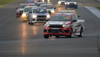 Toyota Motor Sport สนาม 4 มานามิ - สุวิทย์ - นาโอกิ - ธนวัฒน์ คว้าแชมป์