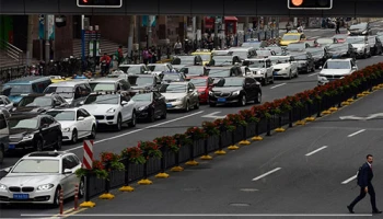 ฟอร์ด ทดสอบนวัตกรรมใหม่ ลดเวลาการเดินทาง หลีกเลี่ยงไฟแดง