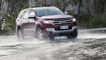 เที่ยวหน้าฝนกับ Ford Everest สนุกและมีดีกว่าที่คุณคิด