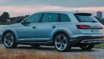 อาวดี้ Audi Q7 60 TFSI e quattro S line Black Edition ปี 2022