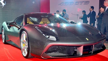 บันทึกหน้าใหม่ในประวัติศาสตร์ของเฟอร์รารี่