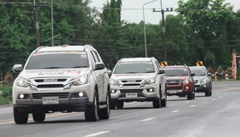 "อีซูซุคาราวานสัญจร 2560" เส้นทางที่ 2 ยโสธร - นครพนม