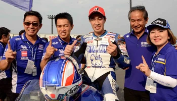นักบิดไทยยามาฮ่า นำม้วนเดียว คว้าชัย ST600 เหนือนักบิดซามูไร