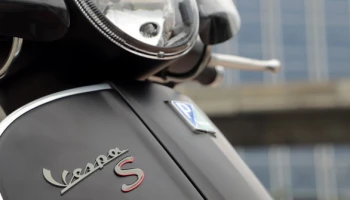 รีวิว VESPA GTS Super 150 3Vie (Monochrome Limited Series) ดำสนิท เท่ระเบิด