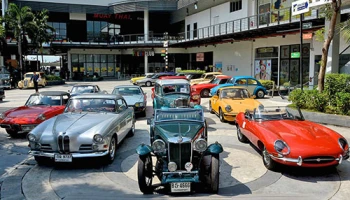 สมาคมรถโบราณฯ จัด "คาราวานชานกรุง" ส่งเสริมการท่องเที่ยวย้อนยุค