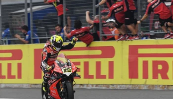 ตามคาด! อัลวาโร เบาติสต้า คว้าชัยตามด้วย โจนาธานเรีย เวิลด์ ซูเปอร์ไบค์แชมเปี้ยนชิพ 2019