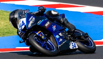 ทัพนักบิดไทยจาก ยามาฮ่า ไทยแลนด์ เรซซิ่ง ทีม โดย เติ้ล-วรพรต คว้าท็อปเท็นดาวรุ่งเวิลด์คัพส่งท้าย โดนิงตัน พาร์ค ด้าน ตี-อนุภาพ และ ไอเดีย-กฤตภัทร โชคร้ายในเรซ 2 เวิลด์ ซูเปอร์สปอร์ต