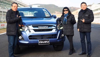 Isuzu นำสื่อมวลชนไทยทดสอบนวัตกรรมเปลี่ยนโลก! "อีซูซุดีแมคซ์ 1.9 ดีดีไอ บลูเพาเวอร์" ณ ประเทศญี่ปุ่น