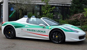 Ferrari 458 Spider จากรถของแก๊งมาเฟีย กลายมาเป็นรถตำรวจแห่งเมืองมิลาน