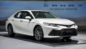โตโยต้า Toyota Camry 2.5 HEV Premium Luxury ปี 2021