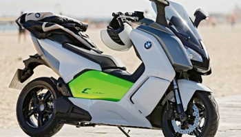 C-Evo สกู๊ตเตอร์รุ่นใหม่ใน Paris Motor Show 2016