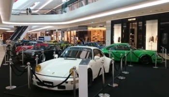 เซ็นทรัล เอ็มบาสซี จัดงานรวมสุดยอดรถ PORSCHE 'RWB Luxuriously Wide' ครั้งแรกในเมืองไทย