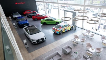 Audi ปรับโฉมโชว์รูมและศูนย์บริการสาขาถนนเพชรบุรีตัดใหม่ ภายใต้แนวคิด EV Center ตอกย้ำจุดยืนบริการหลังการขายระดับพรีเมียม