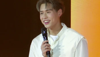 ส่อง Netflix ประจำเดือนเมษายน 2566 พบกับ Golden Hour Billkin The First Fan Meeting, 4EVE The 1st Concert Friends & Family และอื่นๆอีกมากมาย