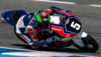 ก๊องส์-ธัชกร ยอดนักบิดดาวรุ่งชาวไทยจากโครงการ ฮอนด้า เรซ ทู เดอะ ดรีม ฝ่างานหินบิดเก็บแต้มเพิ่มใน จูเนียร์ จีพี สนาม 3