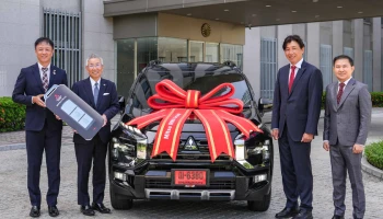 สถานเอกอัครราชทูตญี่ปุ่นประจำประเทศไทย ไว้วางใจ มิตซูบิชิ เอ็กซ์แพนเดอร์ ครอส เอชอีวี เป็นยานยนต์สำหรับการปฏิบัติงานด้านการทูต
