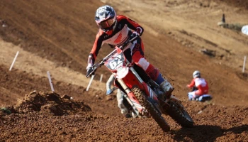 แซงค์-กฤษฎา จากฮอนด้าบู๊ระห่ำคว้าท็อป 10 สร้างประวัติศาสตร์คว้าอับดับและคะแนนสูงที่สุดในโมโตครอสชิงแชมป์ประเทศญี่ปุ่น