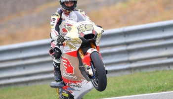 คนไทยเฮลั่น “ก้อง-สมเกียรติ” บิดเพื่อชาติ! ผงาดคว้าโพเดียมที่ 3 Moto2 โฮมเรซ สุดยิ่งใหญ่