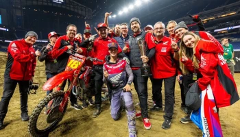 Honda คว้าชัย Indianapolis 450 Triple Crown โดย เจ็ตต์ ลอว์เรนซ์ บิด CRF450R เหมาวินเนอร์ ในศึก AMA Supercross 2024 สนามที่ 10 อเมริกา