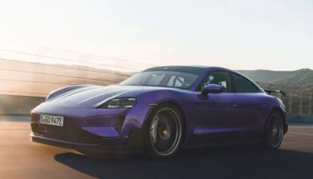 Porsche เร่งเปลี่ยนมาขายรถยนต์ไฟฟ้าเร็วกว่าเดิม เพราะหลายประเทศเลิกขายรถน้ำมันแล้ว