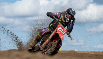 ทิม ไกเซอร์ ควบ Honda CRF450R คว้าโพเดียม นำจ่าฝูงตารางคะแนนสะสมต่อเนื่อง MXGP สนามที่ 16