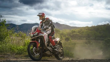 ฮอนด้าชวนไบค์เกอร์สายลุย บุกเส้นทางฝุ่นสุดเร้าใจในกิจกรรม Honda DIRT Xperience 2024 ที่จังหวัดเพชรบุรี