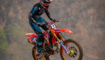 อินทรีแซงค์-กฤษฎา บิด Honda CRF250R ระเบิดฝุ่น คว้าโพเดียมอันดับ 2 ศึก FMSCT Thailand Motocross 2024 สนามที่ 4