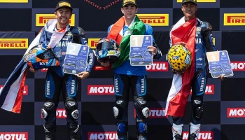 ไอเดีย-กฤตภัทร ดาวรุ่งจาก Yamaha สร้างผลงานกระหึ่มสนามระดับโลก! ผงาดโพเดียมชิงแชมป์ยุโรปในรายการ Yamaha R3 bLU cRU European Cup 2023 สนาม 3