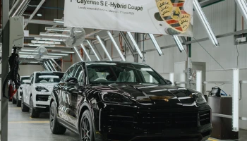 Porsche เปิดตัว Cayenne S E-Hybrid Coupé นำเข้าจากมาเลเซีย ให้คุณเป็นเจ้าของได้ในราคา 6,290,000 บาท พร้อมส่งมอบ สิงหาคม 2567