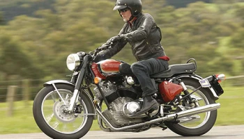 Carberry พัฒนาเครื่องยนต์ พลัง วี2 สูบ 1,000 ซีซี สำหรับ Royal Enfield