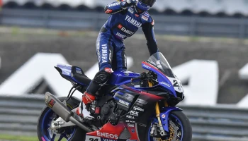 แสตมป์ อภิวัฒน์ นักบิดไทยหนึ่งเดียวที่คว้าชัยใน ARRC 2022 สนามที่ 1