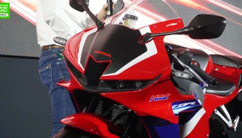 ซูเปอร์สปอร์ตพิกัด 600cc 4 สูบ สเปครถแข่ง MotoGP ขาย 549,000 บาท