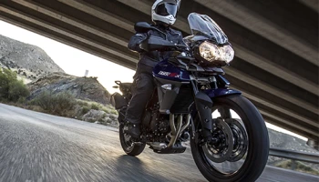 Triumph เปิดข้อเสนอสุดพิเศษสำหรับ Tiger 800 XRx และ Tiger 800 XCx สองเสือสายโหดขาลุย