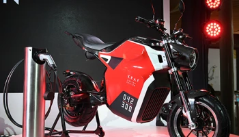 Etran เปิด Kraf Limited Edition มอเตอร์ไซค์ไฟฟ้าเชื่อมผ่านแอปฯ ได้ ปตท. หนุนพัฒนายานยนต์พลังงานสะอาด