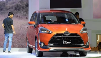 ประมวลภาพ งานแสดงรถยนต์จากอินโดนีเซีย "Indonesia International Motor Show 2016"