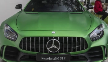 เผยโฉม Mercedes-AMG GT R 2018 ครั้งแรกใน US