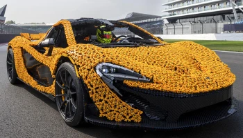 McLaren P1 สร้างด้วย LEGO สามารถขับได้จริง โดยนักแข่ง F1